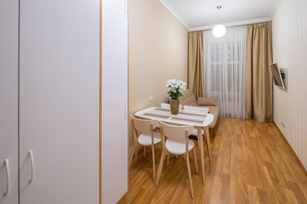 On Svobody Avenue 25 Апартаменти *