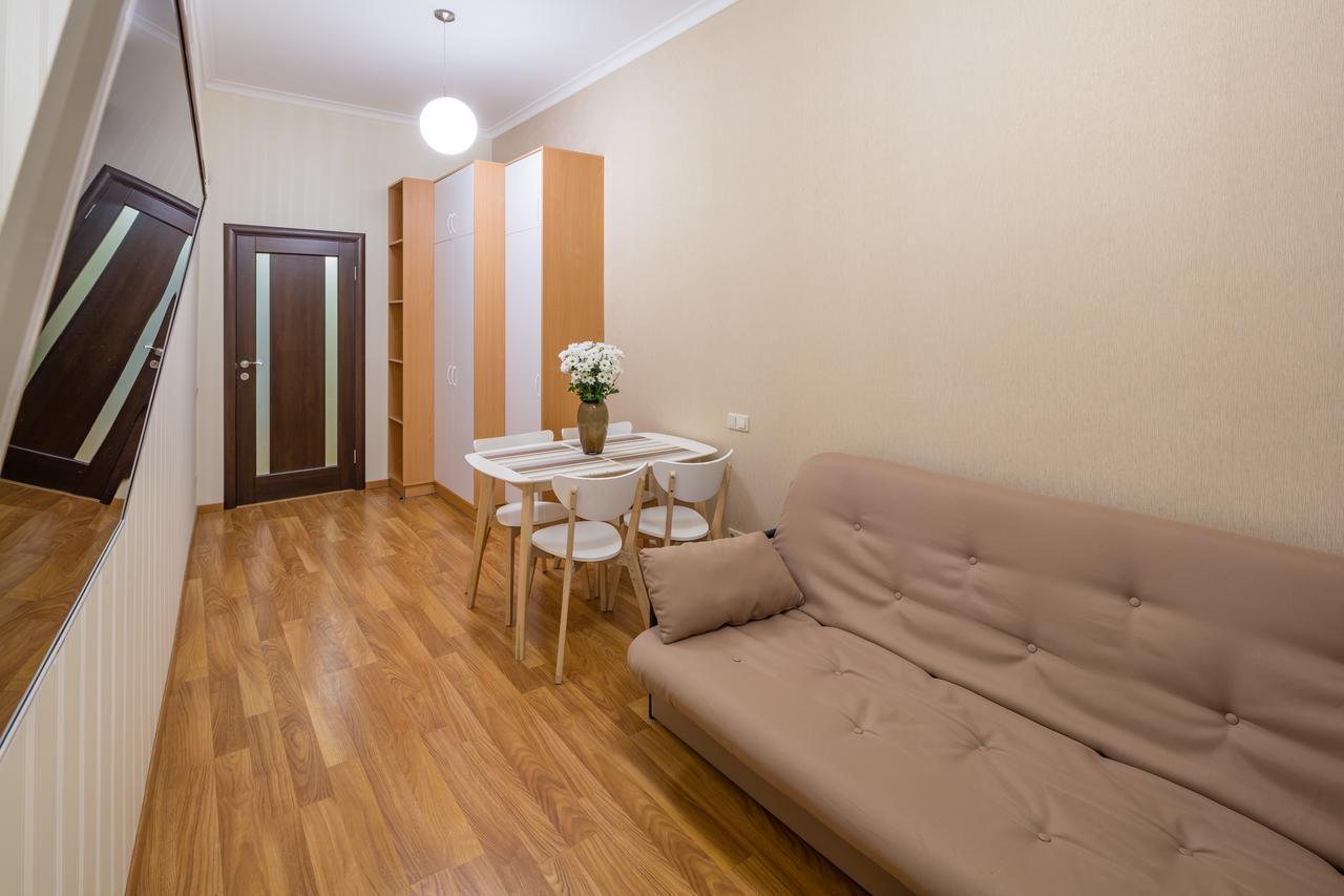 On Svobody Avenue 25 Апартаменти Львів