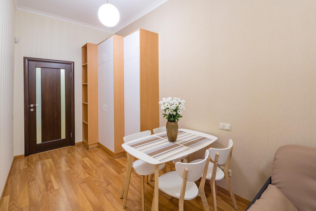 On Svobody Avenue 25 Апартаменти